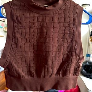 Brown Athletic Fabletics Top